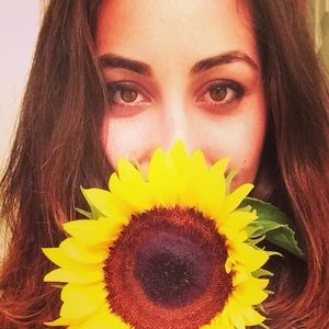 Meet your Posher, Biana